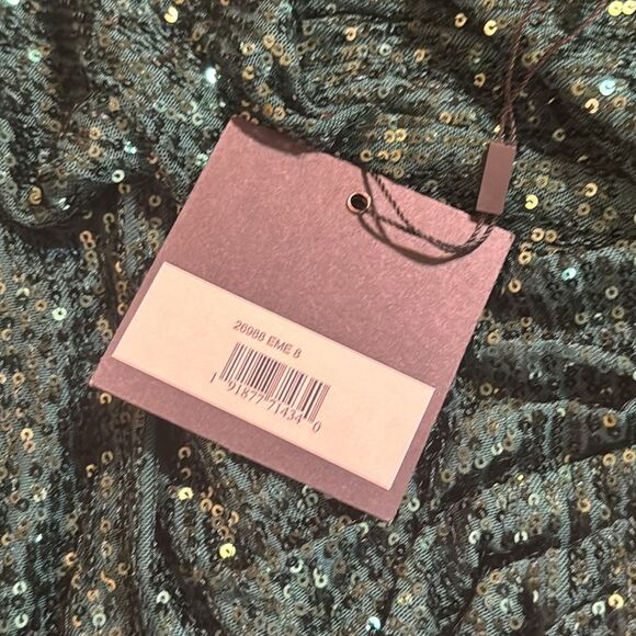 Ieena Mac Duggal 26988 - V-Neck Cowl Back Gown dress in emerald green size 8 - Picture 13 of 14